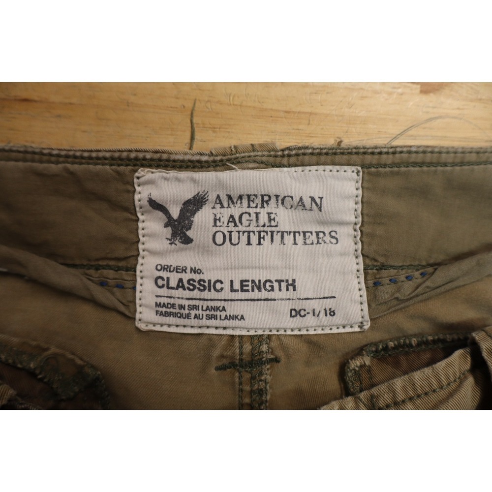Mens American Eagle Cargo Shorts Camo Size 36 Cotton Y2K Distressed - Picture 3 of 11